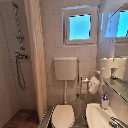 House Lala بيت للعطل Vinišće