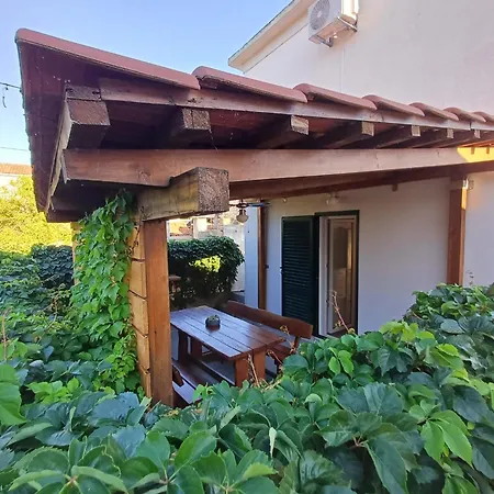 Сasa de vacaciones House Lala *